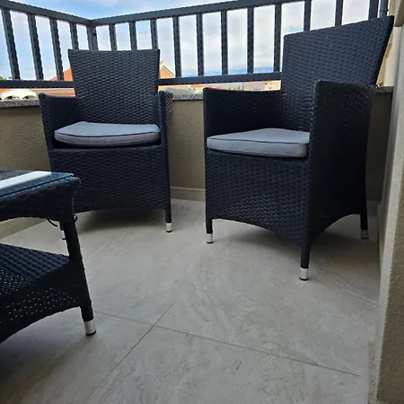 Nena Appartement Vir