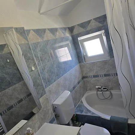Nena Appartement Vir