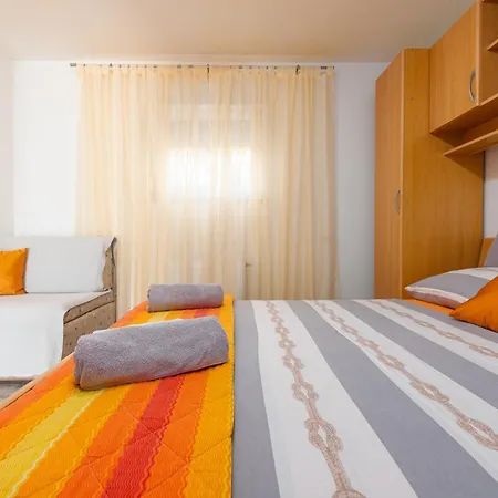 Apartment Nena *