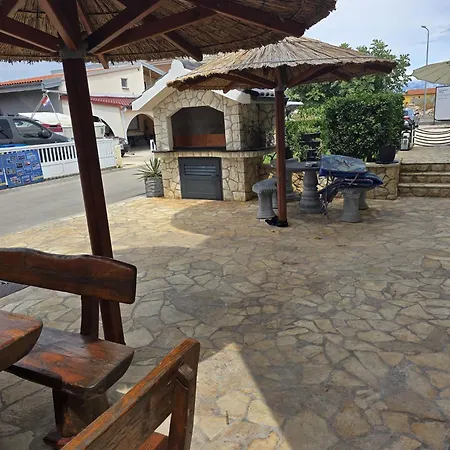 Nena Apartman