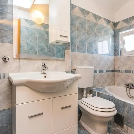 Apartament Nena *