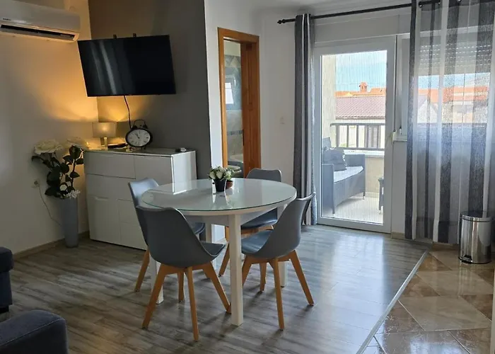 Apartament Nena *